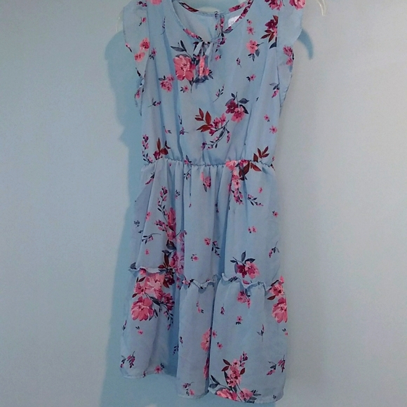 Other - 💥3/$15💥 Girls floral dress